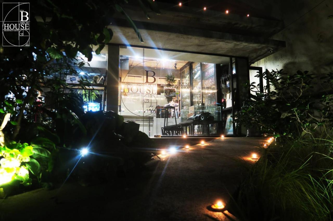 B Arch House Hotel And Cafe Ll No Parking Ll — Photos 3